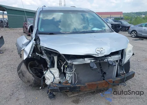 2014 Toyota Sienna Xle V6 8 Passenger from USA, damaged, VIN 5TDYK3DCXES443747